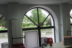 vitraina-bolta-lemn-stratificat